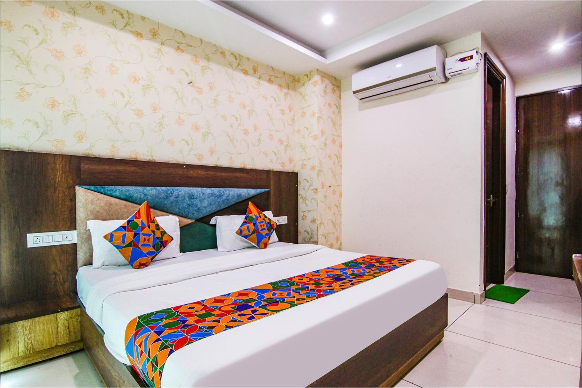 Fabhotel Lime Wood Mohali ภายนอก รูปภาพ