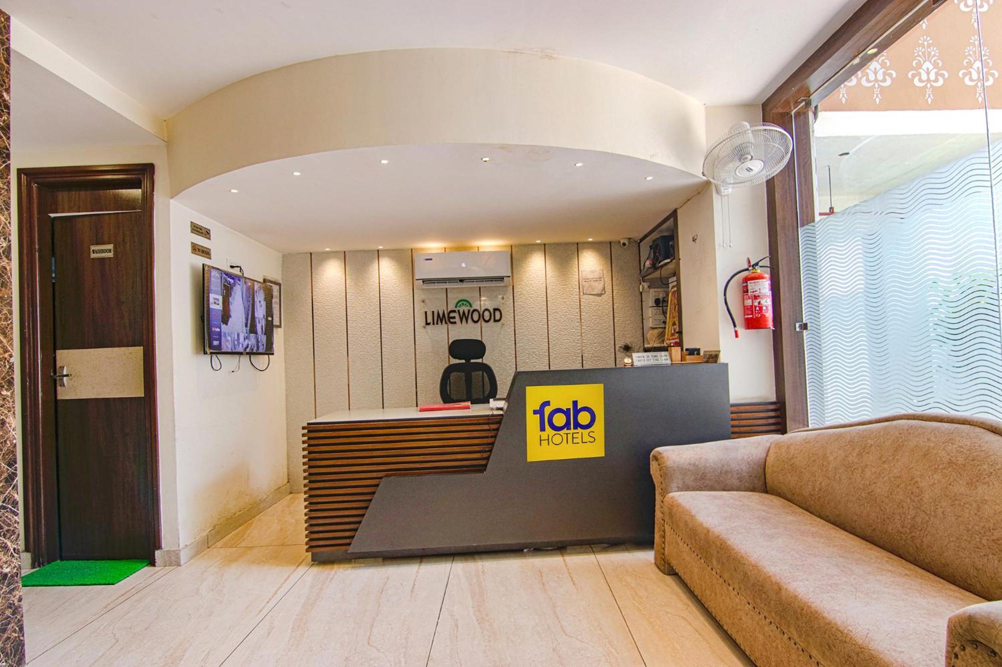 Fabhotel Lime Wood Mohali ภายนอก รูปภาพ